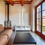 Dom wakacyjny 3 Bedroom Cozy In
