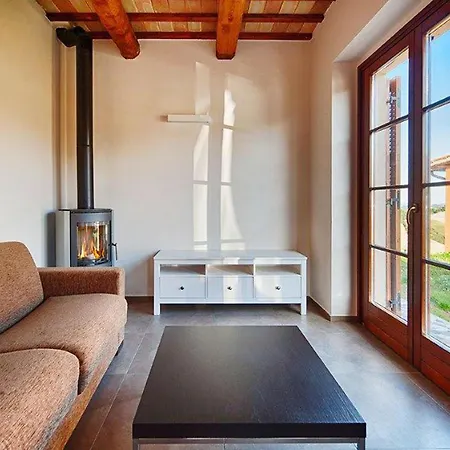 Prázdninový dům 3 Bedroom Cozy In