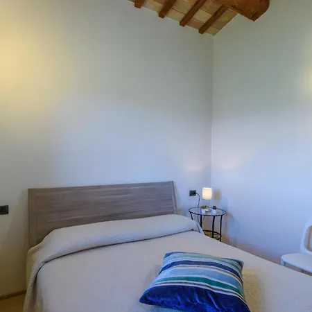 Prázdninový dům 3 Bedroom Cozy In *